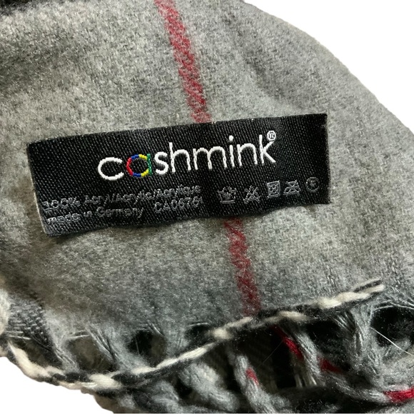 Cashmink Plaid Ruffle Scarf - Picture 5 of 5